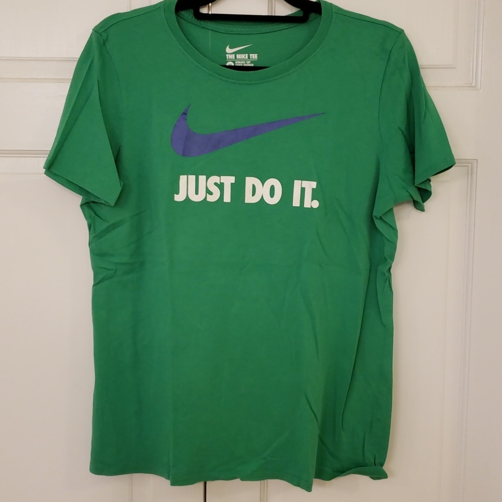 Nike shirt size Xl